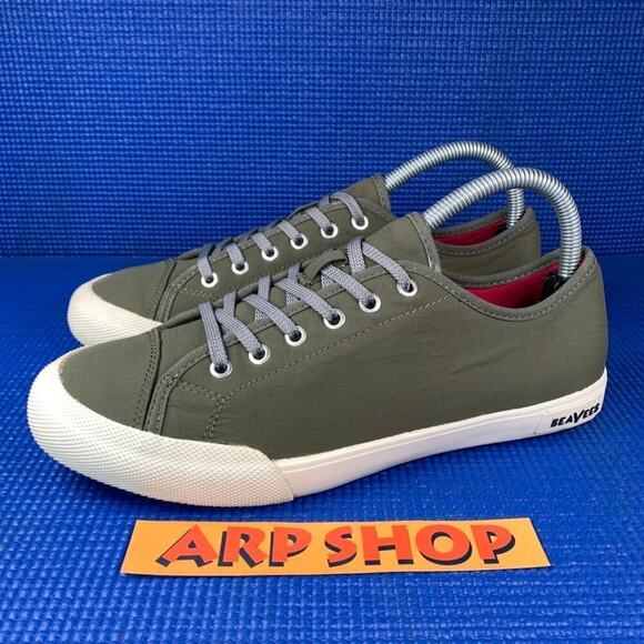 🔴 SEAVEES ARMY ISSUE LOW STANDARD Women`s Size 9 Olive White Comfort Shoes - Picture 1 of 8